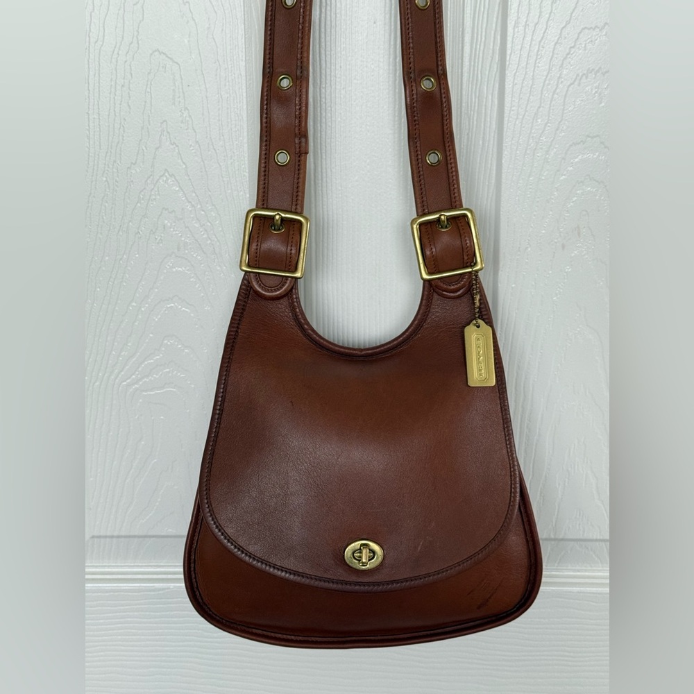 Coach Vintage British Tan Glove-Tanned Leather Saddle Bag Style 9988